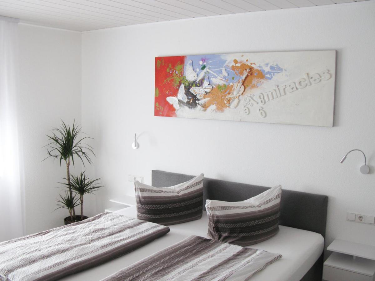 Murgtal Motel ラシュタット エクステリア 写真